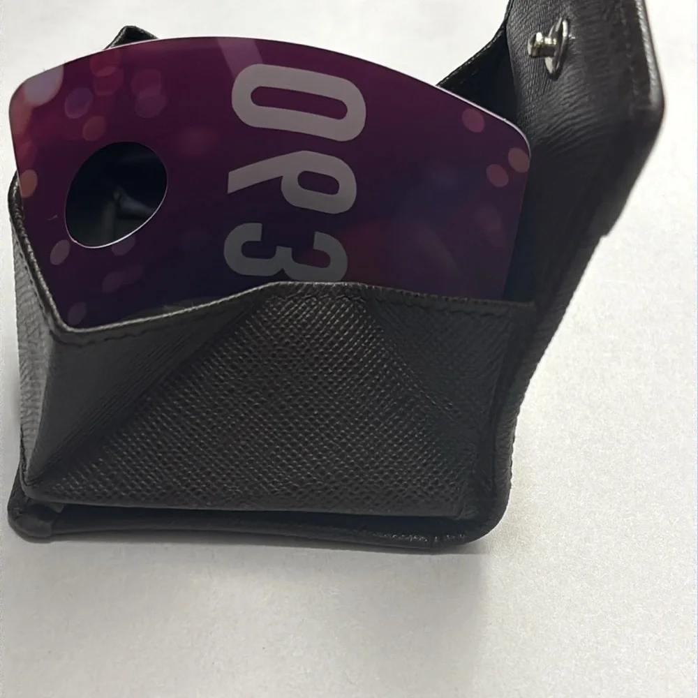 BURBERRY RARE COIN POUCH - Picture 6 of 9